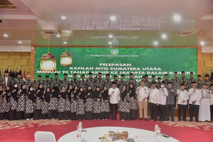 GUBSU MELEPASKAN KEBERANGKATAN 54 ORANG KAFILAH IKUTI LATIHAN TC DI JAKARTA