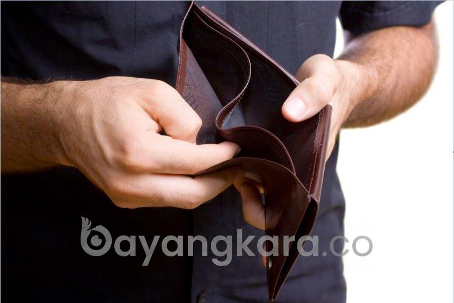 Uang Gaji Panitia Penyelenggara Pilkades Desa Indra Yaman Hilang Ditangan Bendahara Panitia.