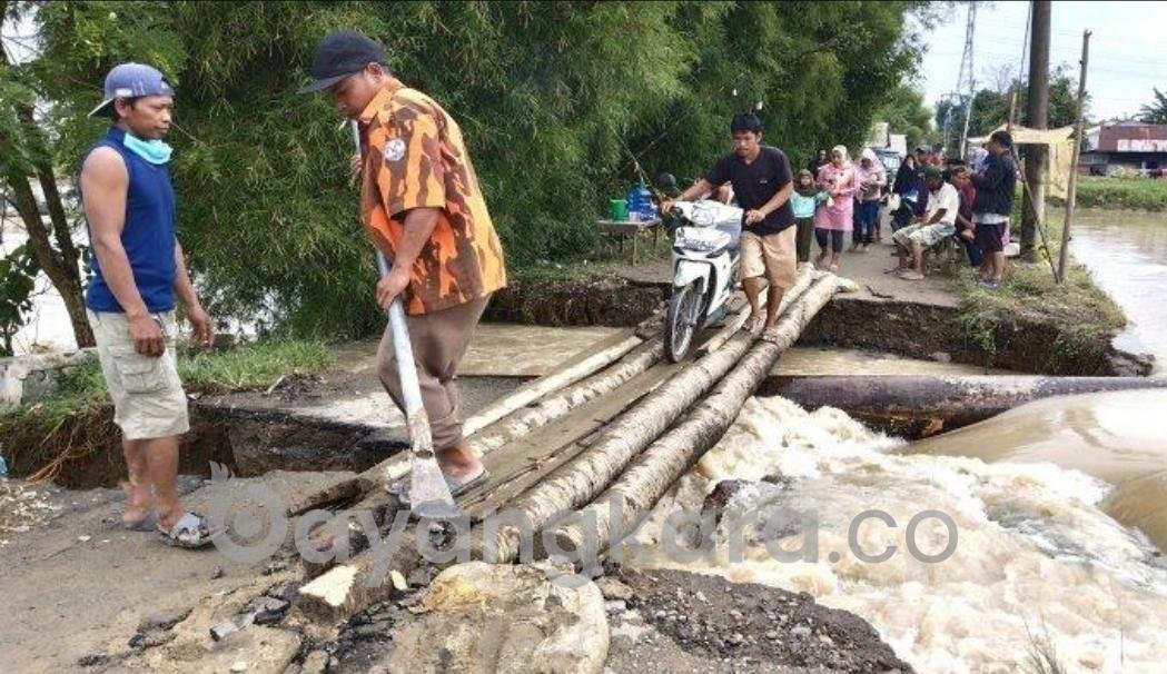 Benteng Sungai Jebol, Akses Jalan Masyarakat Tanjungmorawa Putus.Masyarakat Harapa Pemerintha Segera Perbaiki