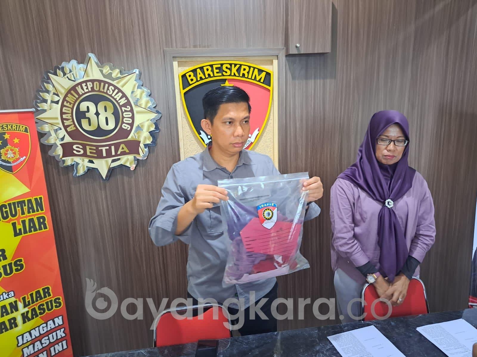 POLRES CIMAHI BERHASIL TANGKAP 5 ORANG PELAKU  PEMBACOK PEMUDA HINGGA TEWAS