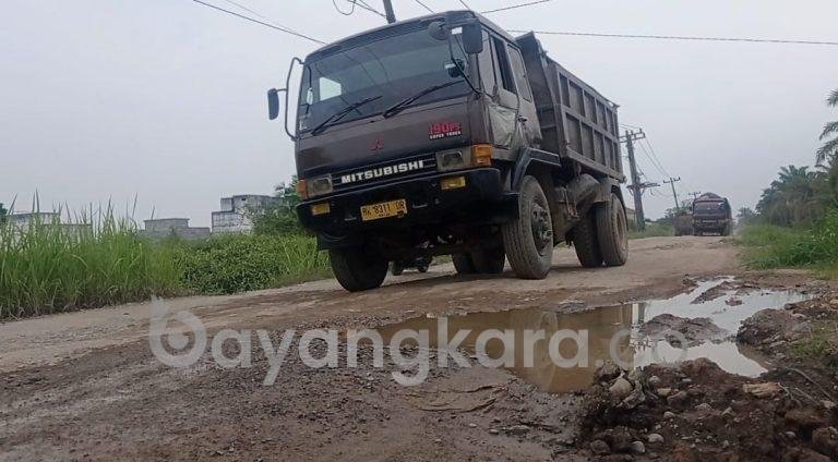 Jalan Rusak Parah Warga Sergai Minta Gubsu Segera Perbaiki Jalan Belidaan