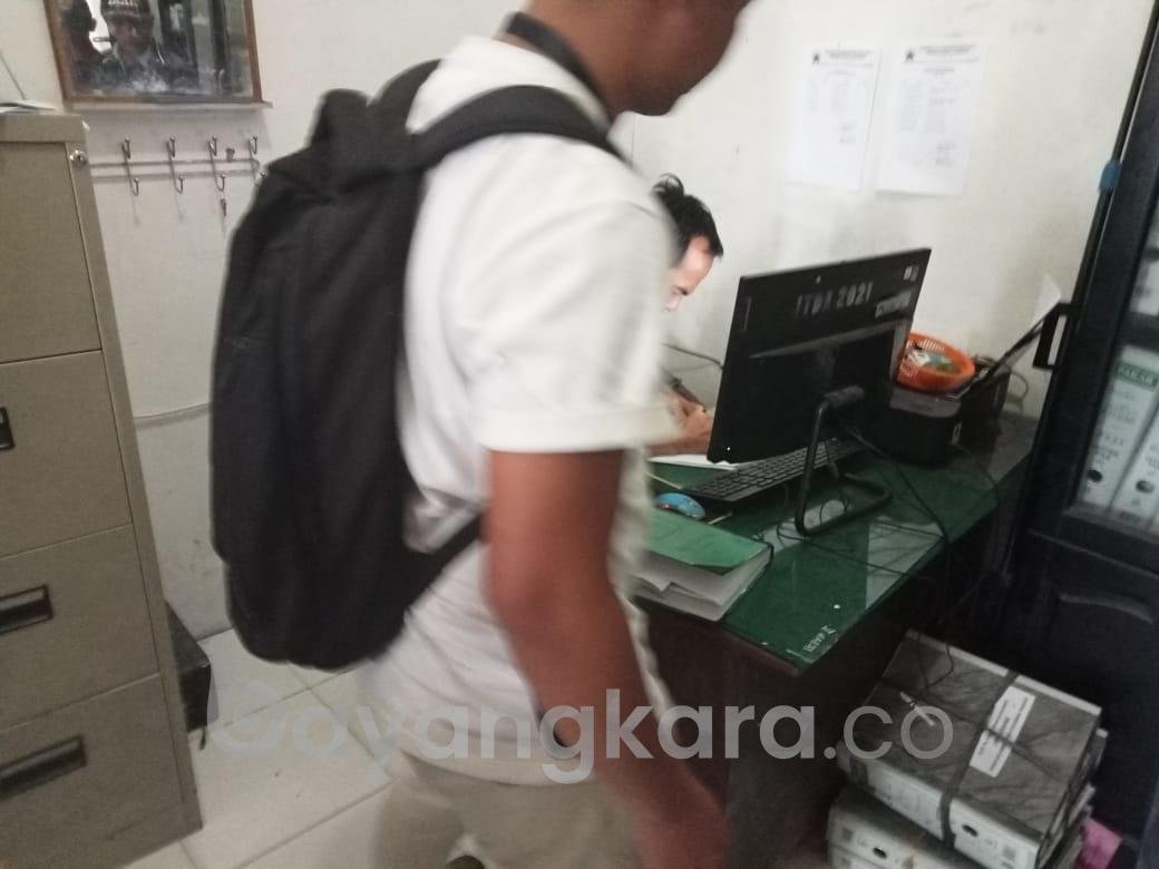Beberapa tokoh Masyarakat Desa menyampaikan Laporan Duga’an korupsi ke Inspektorat Kabupaten Nias Utara