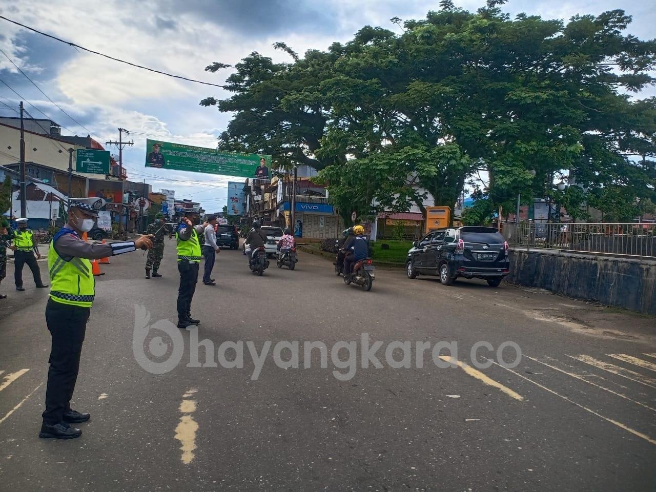 Sinergitas TNI-Polri dan Dinas Instansi terkait lainnya, Kompak laksanakan tugas Pengamanan Perayaan Idul Fitri 1444 H / 2023 M di Wilayah Hukum Polres Nias