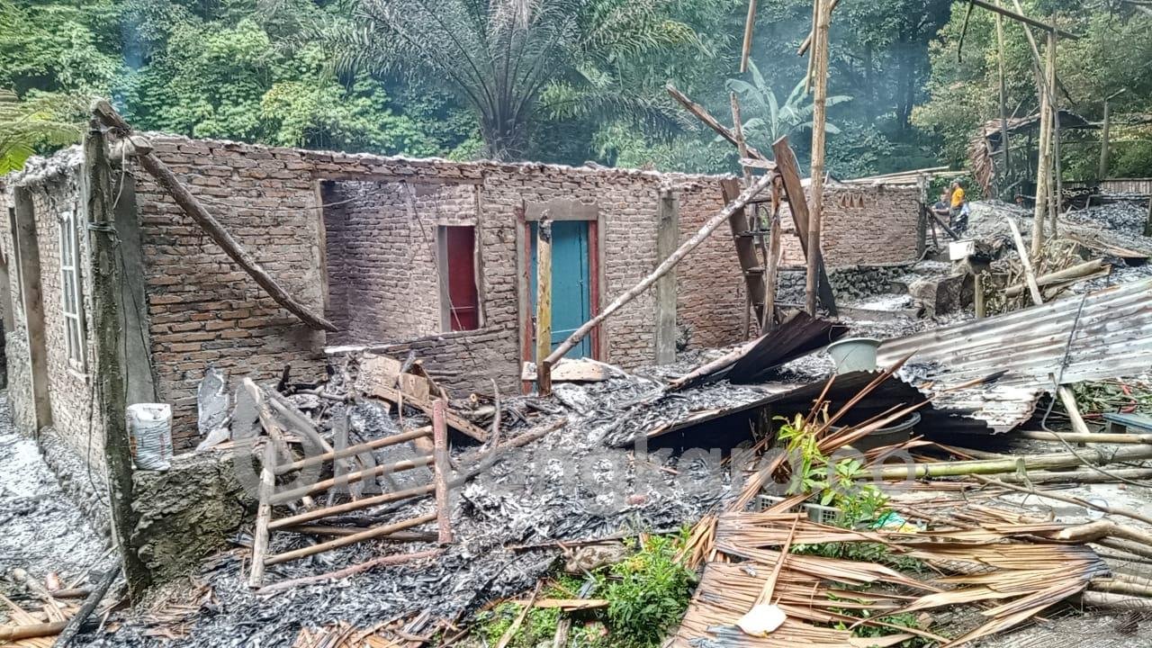 Satu Rumah di Sibolangit Hangus Terbakar dan Diduga Sengaja Dibakar