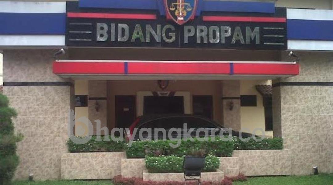Kanit I Sat Res Narkoba Polres Batu Bara Memenuhi Panggilan Propam Polda Sumatra Utara Terkait Kasus Pemerasan Terduga Kasus Narkoba.