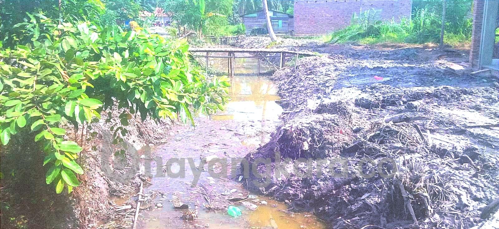 Anggaran Pantastis,Pekerjaan Miris!! Normalisasi Parit Desa Mekar Laras Kecamatan Nibung Hangus Perlu Ditinjau Ulang.