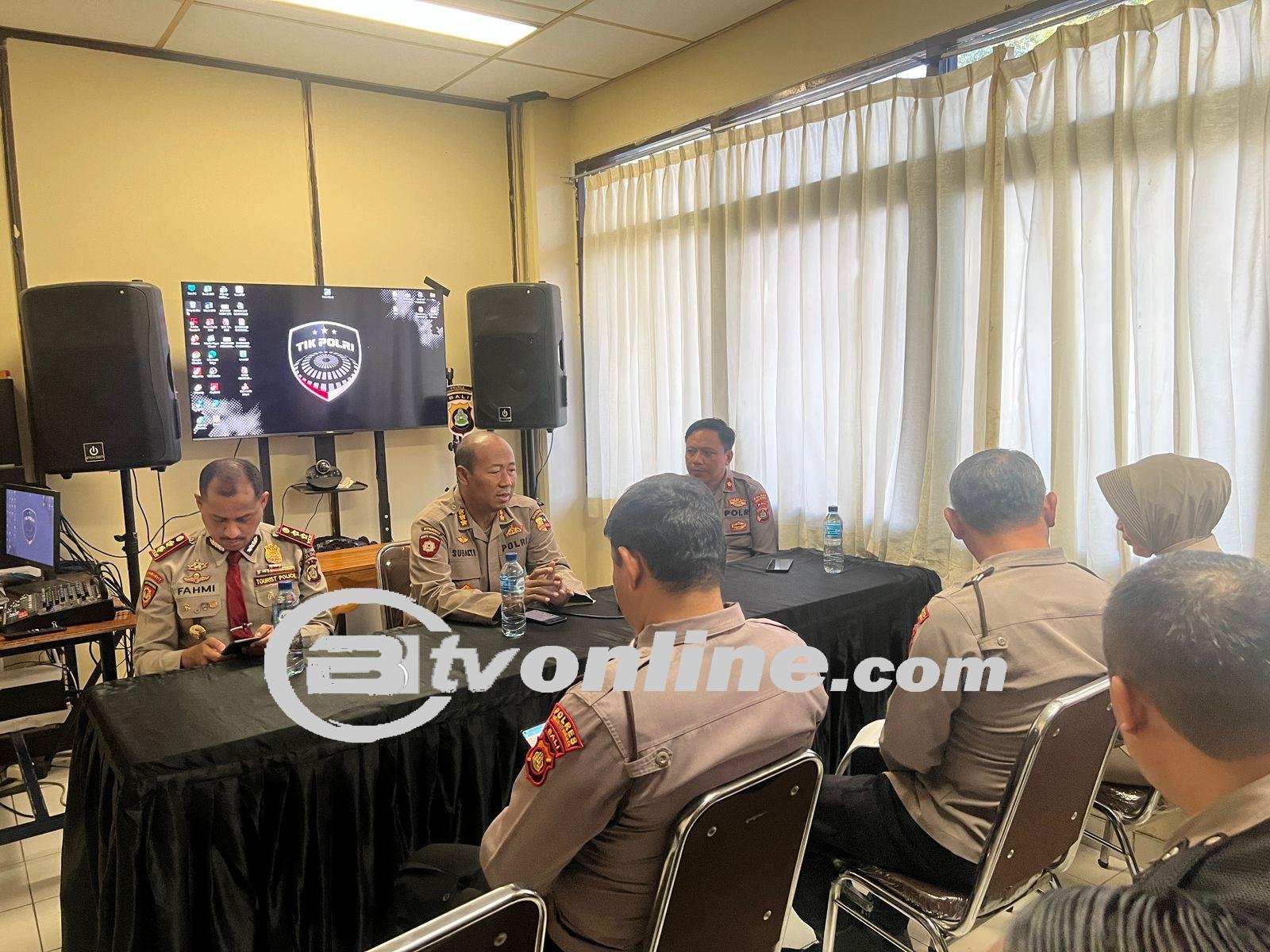 Sat Samapta Polres Bandara Ngurah Rai Giat Bintek Pam Wisata dari Pamobvit Baharkam Polri