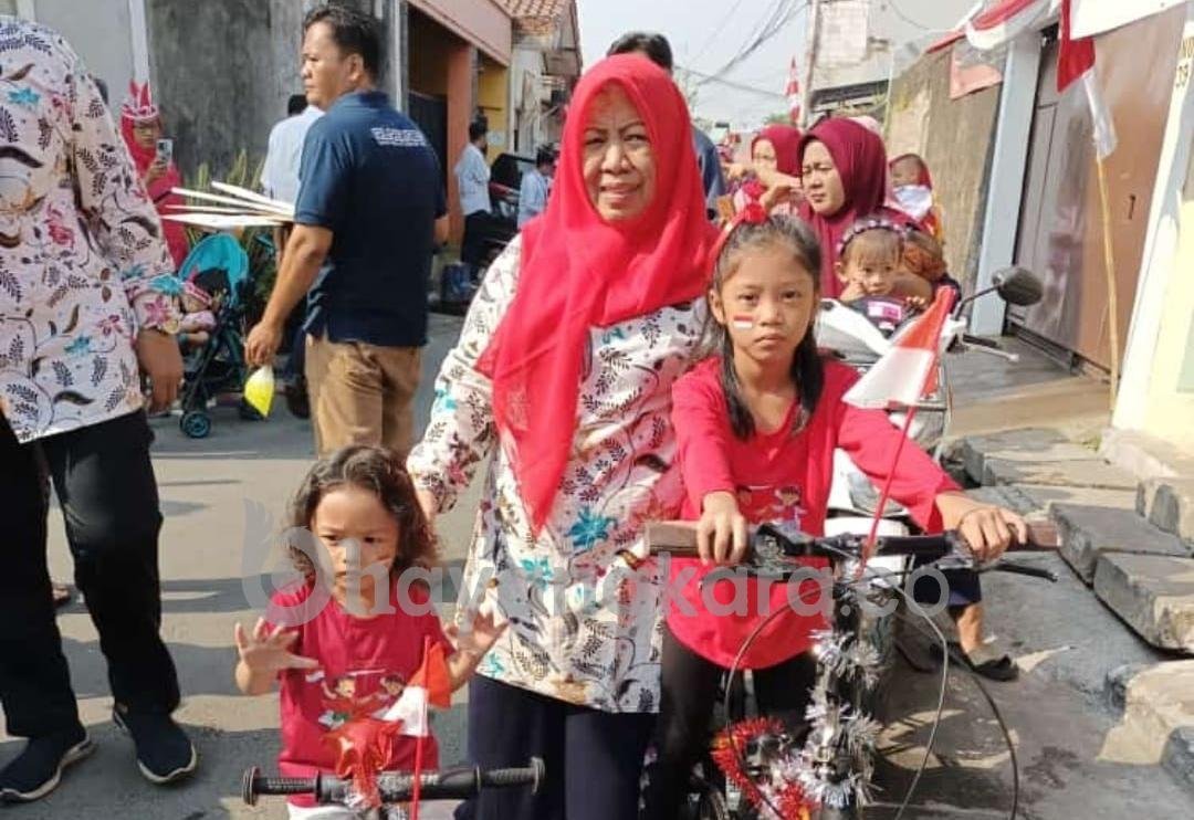 Pawai sepeda hias serta lomba dalam menyambut HUT RI Ke 78 di RW 01 kampung baru Klender kelurahan Jatinegara.