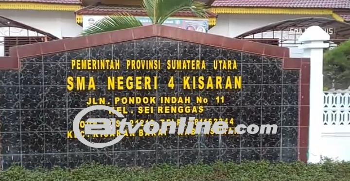 Kepsek SMA N 4 Kisaran Enggan Diminta Keterangan Terkait Dana Bos TA 2022. 