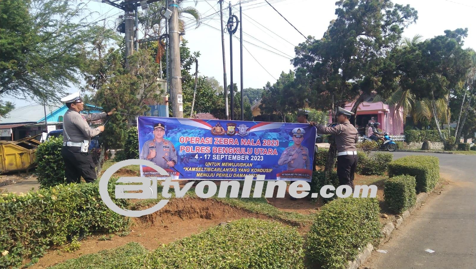 SATLANTAS POLRES BENGKULU UTARA SOSIALISASIKAN GIAT OPERASI ZEBRA 2023.