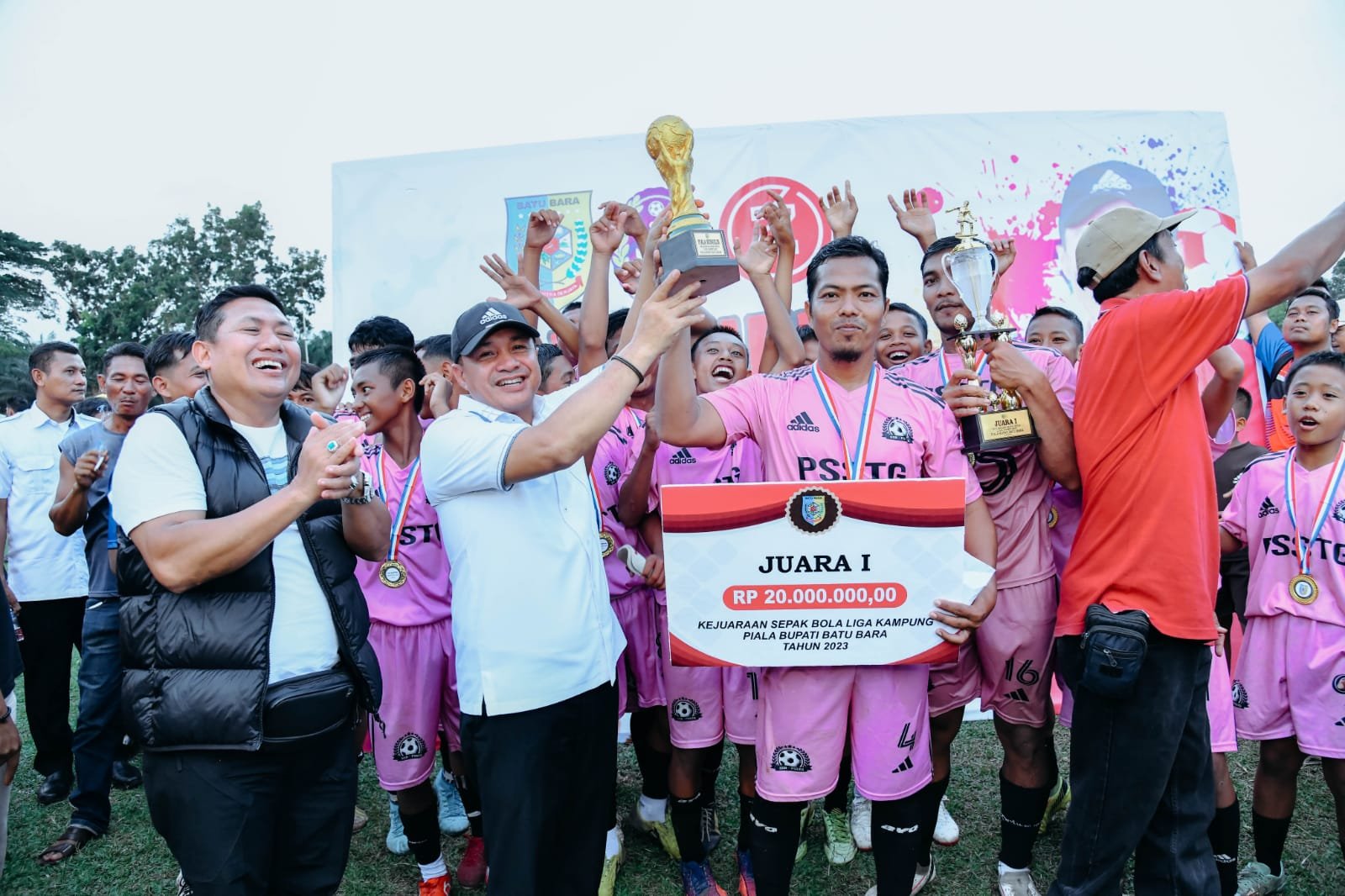Bupati Zahir Ingin Liga Kampung Jaring Bibit Pesepakbola dari Kampung