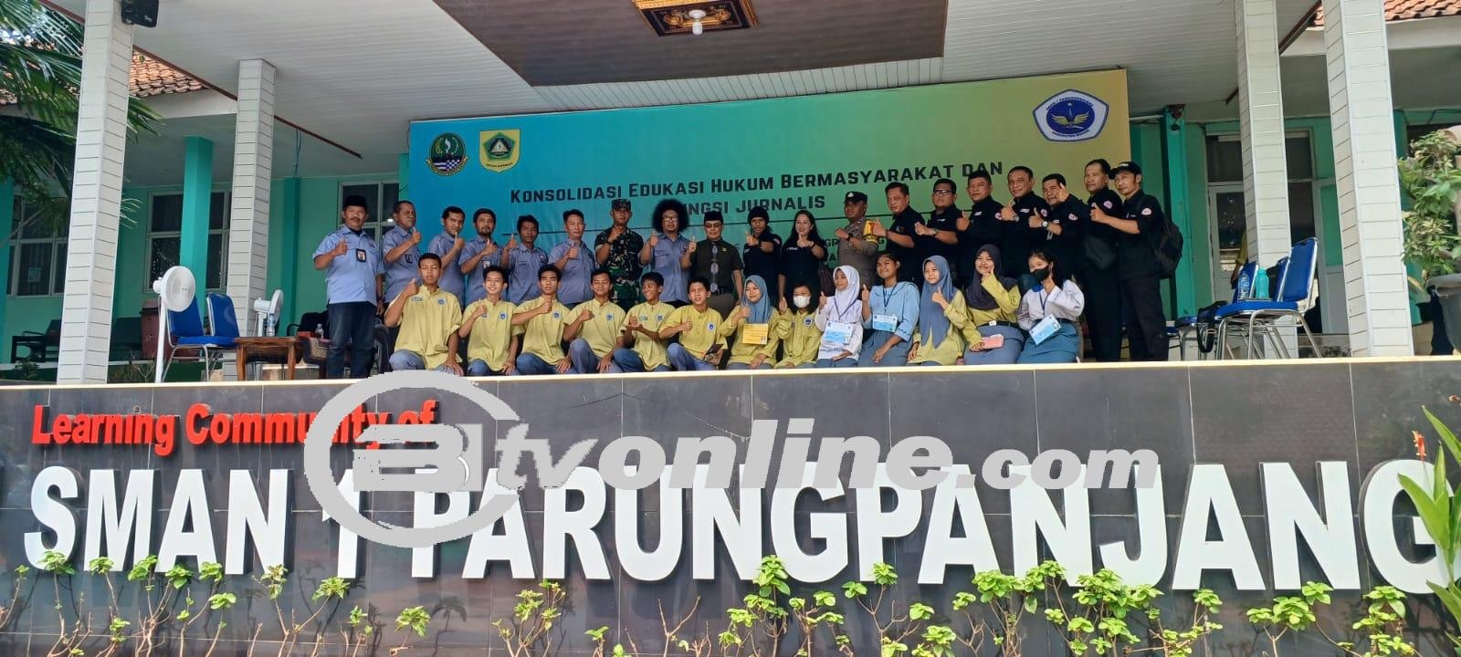 SMAN 1 Parungpanjang Meriahkan Hari Pahlawan Dengan Pendekatan Hukum Kenakalan Remaja dan Fungsi Jurnalis