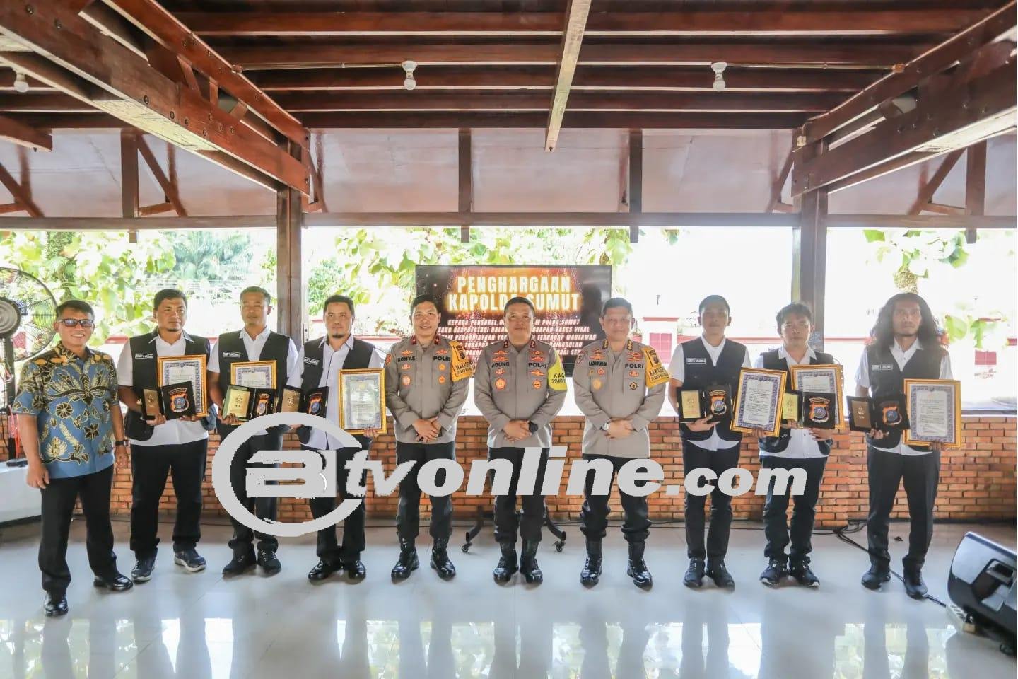 Bekuk 3 Pelaku Pembakar Mobil Wartawan, Kompol Bayu terima Penghargaan Kapolda Sumut