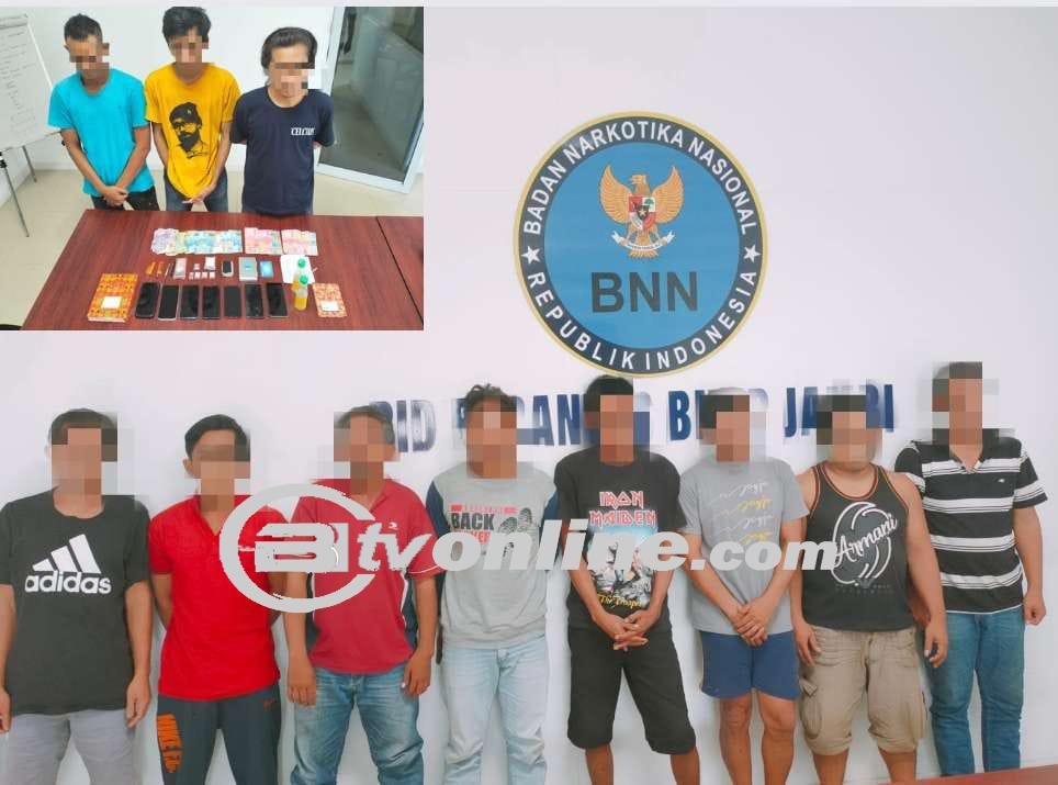 Sedang Transaksi  Narkoba 3 Pengedar dan 8 Pengguna Diciduk Tim Dakjar Brantas BNNP Jambi