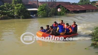 Akibat Banjir Pemungutan Suara di Desa Undaan Lor, Demak Ditunda