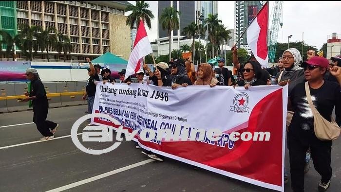 Lalin Arah Bundaran HI Macet! Massa Demo ‘Selamatkan Demokrasi, Tolak Pemilu Rekayasa’