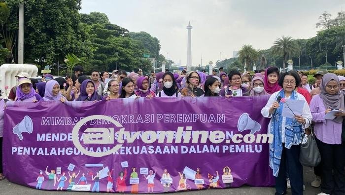 Mimbar Demokrasi Perempuan di Monas Menuntut Jokowi Netral di Pilpres 2024
