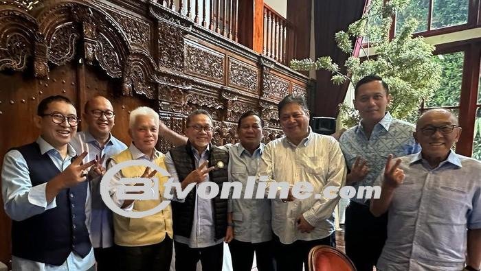 Momen AHY dan Tokoh Politik Besar Bersatu Dampingi Prabowo Pantauan Quick Count