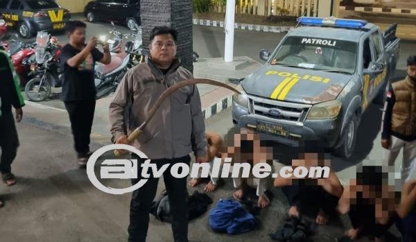 Remaja Ditangkap dalam Tawuran dengan Senjata Tajam di Parung