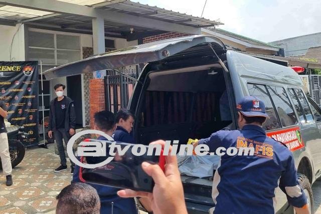 Seorang Pria di Bandung Barat Tewas Dicor di Dalam Rumah, Dibunuh Tukang Kebun