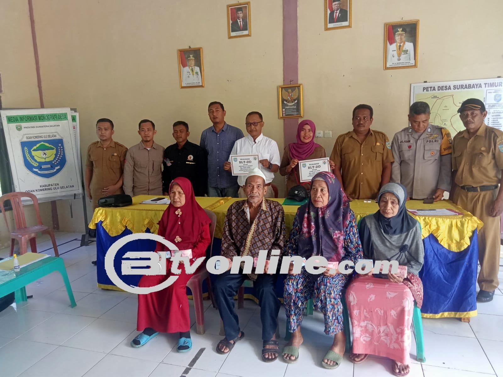 BLT Dana Desa Disalurkan ke 19 Keluarga Penerima Manfaat di Oku Selatan