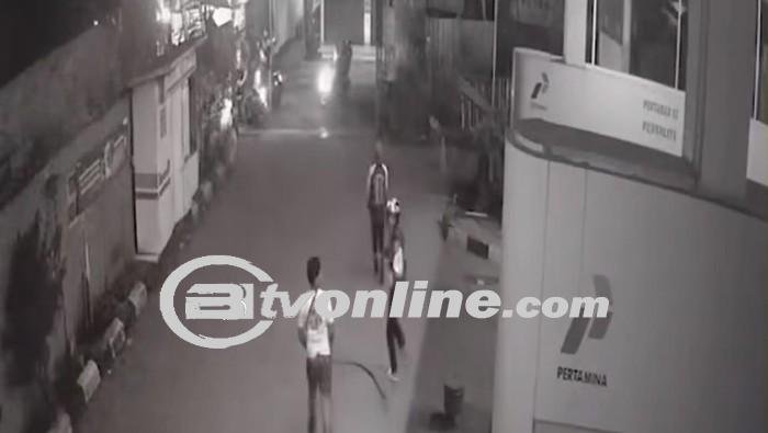 Intrik Gangster di Cikahuripan, Aksi Senjata Tajam di SPBU Membuat Gempar