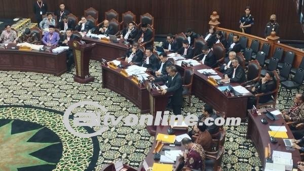 Asrul Sani Tanya Kaidah Ushul Fikih Pada Ahli Prabowo-Gibran dalam Sidang Sengketa Pilpres