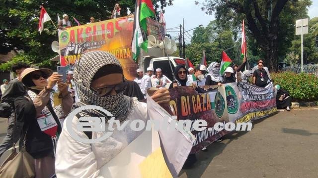 Massa Aksi Bela Palestina Tiba di Kedubes Mesir, Minta Pintu Rafah Dibuka