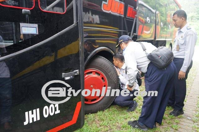 Kemenhub Temukan Bukti Lulus Uji Bus Pariwisata Palsu