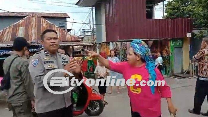 Aipda Edwin, Polisi Korban Tamparan Emak-emak: Luka Cakaran di Pipi Akibat Lapak Ditertibkan