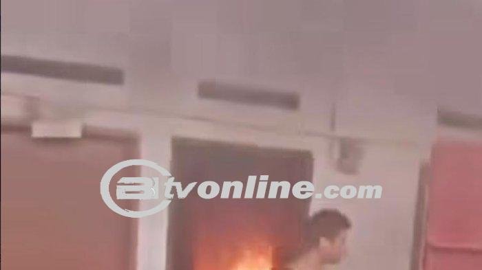 Pria Nekat Bakar Rumahnya Sendiri, Diduga Pecandu Narkoba!