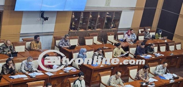 Uang Pensiun Anggota DPR, Keuntungan atau Beban Bagi Negara?