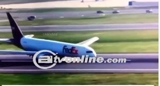 Pesawat Kargo Boeing 767 Mendarat Darurat Tanpa Roda Depan di Bandara Istanbul