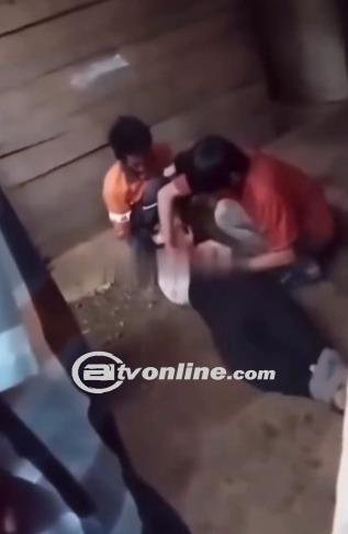 Gadis ABG 17 Tahun Ditangkap Usai Menikam Ibunya Hingga Tewas!