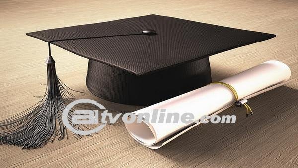 Kemenko PMK Ungkap Kontroversi Mahasiswa Penerima KIPK, Beasiswa atau Hedonisme?