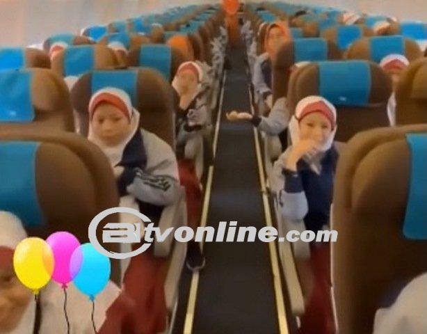 Viral Siswa-Siswa SD Sewa Pesawat Garuda Untuk Study Tour ke 3 Negara