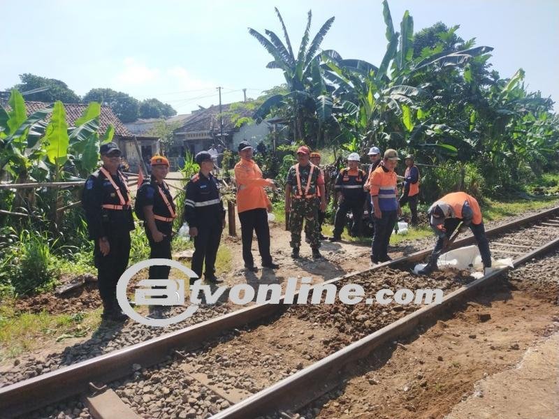 Penutupan Perlintasan KA Tanpa Izin di Daop 1 Jakarta: Langkah Demi Keselamatan Bersama