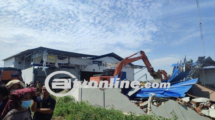 Konflik Lahan di Kampung Kompak: Warga Berhadapan dengan Aparat dan Dugaan Mafia Tanah