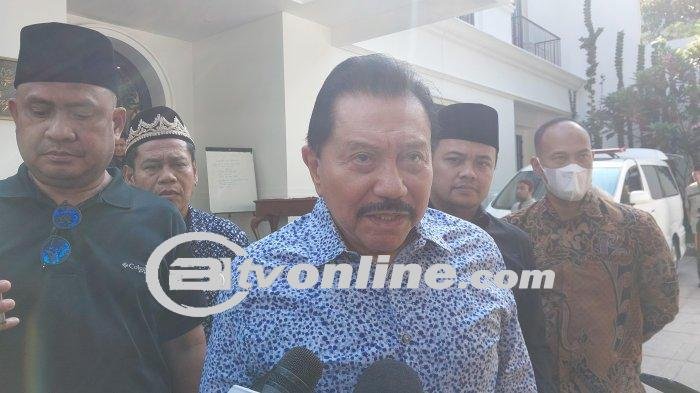 Melayat ke Rumah Duka Tanri Abeng: A.M. Hendropriyono Ungkap Kehilangan Besar dalam Dunia Ekonomi