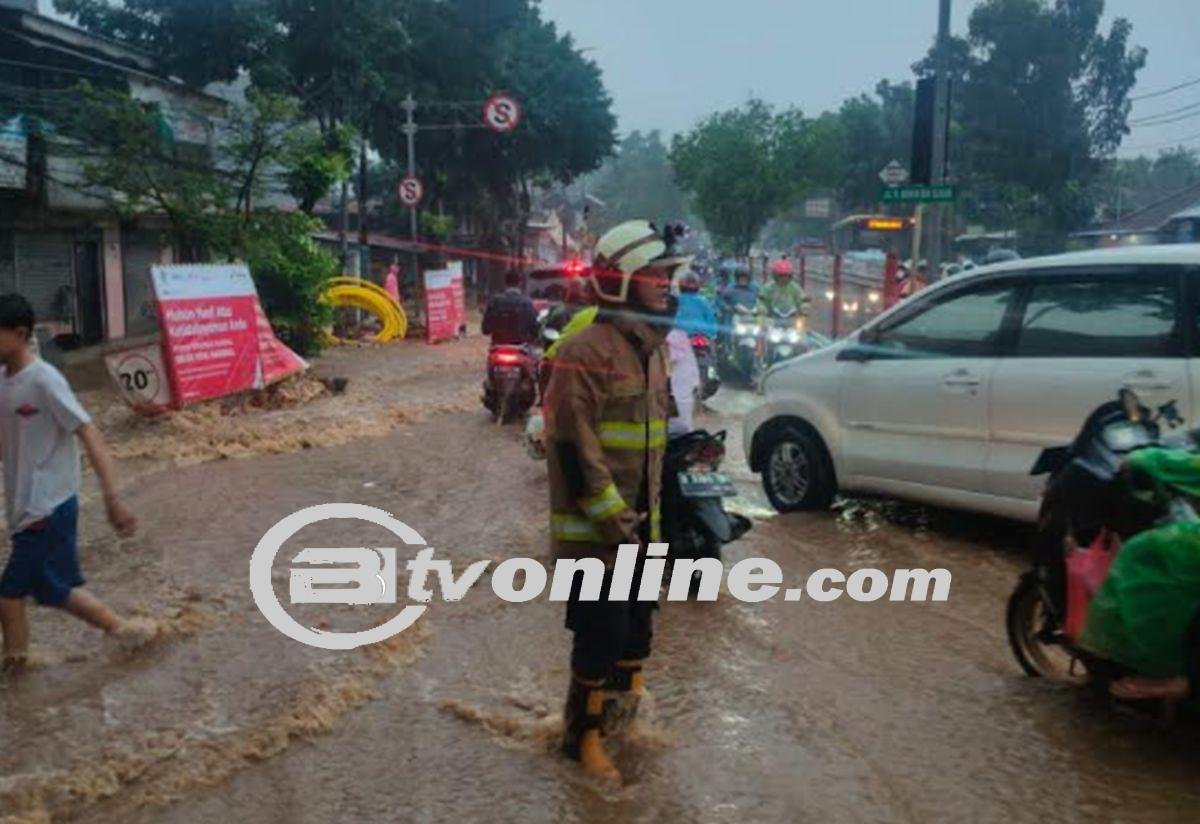 Diguyur Hujan Semalaman, 5 RT di Jakarta Timur Tergenang Banjir