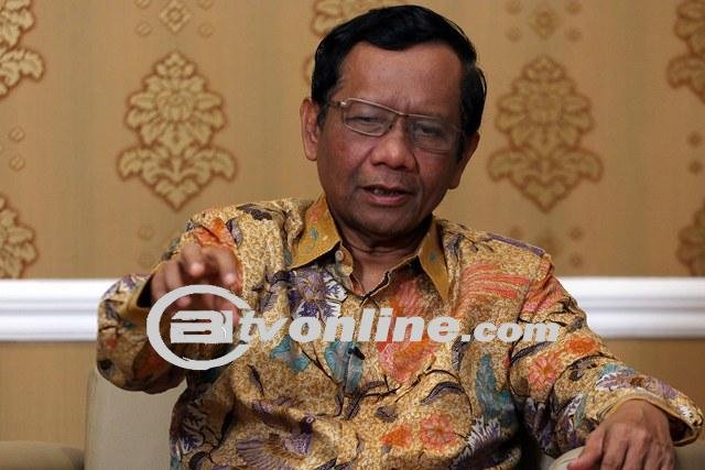 Mahfud MD : Sangat Mengejutkan Dekan FK Unair Dipecat Karena Tolak Masuknya Dokter Asing ke Indonesia