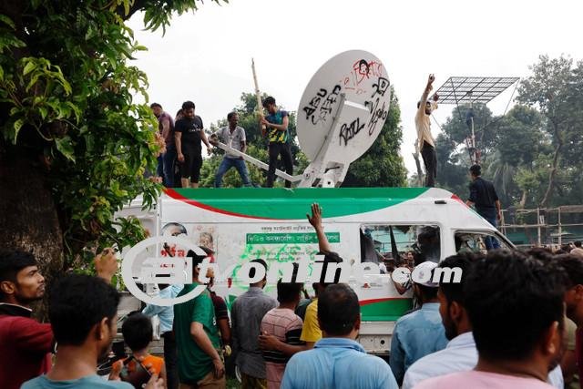 Mahasiswa Pedemo Akan Bertemu Pemimpin Militer yang Kini Kuasai Bangladesh