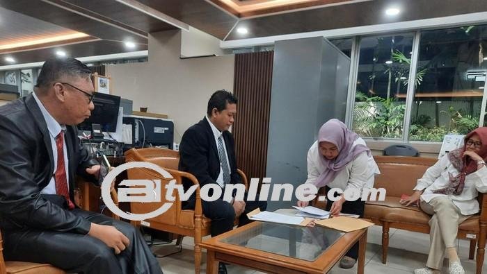 Filep Wamafma Laporkan Ketua DPD LaNyalla Mahmud Mattalitti ke Badan Kehormatan DPD RI atas Dugaan Pelanggaran Etika Sidang Paripurna