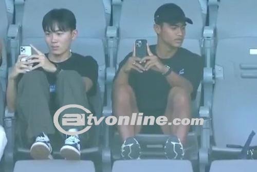 Kehadiran Pratama Arhan di Tribun Stadion Menuai Kontroversi?