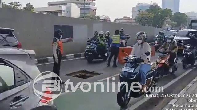 Tutup Gorong-gorong Hilang di Jalan MT Haryono, Pengendara Diimbau Waspada!