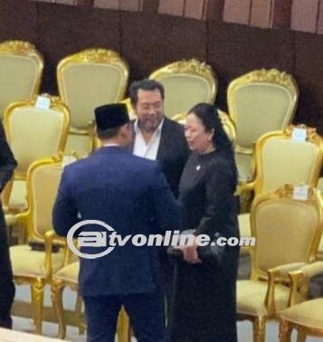 Momen Hangat, Puan Maharani dan AHY Bersalaman dalam Sidang Paripurna, Diterima Riuh Tepuk Tangan