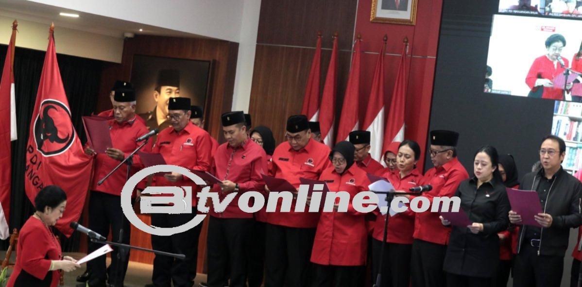 Gerindra Bocorkan Kader PDIP Masuk Kabinet Prabowo, Ahmad Muzani: “Tunggu, Insya Allah Ada!”