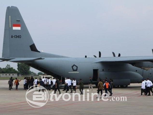 Jajaran Menteri Kabinet Merah Putih Berangkat ke Magelang Naik Pesawat Super Hercules untuk Pembekalan Khusus