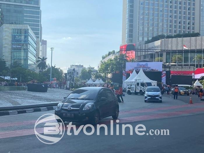 Pesta Rakyat Pelantikan Prabowo dan Gibran Berakhir , Bundaran HI Kembali Dibuka