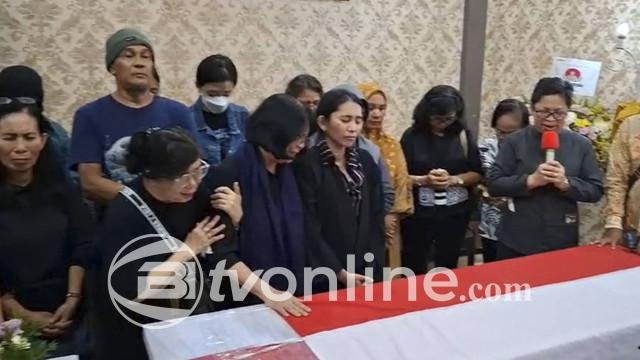 Jenazah Kompol Anumerta Ryanto Ulil Anshar Akan Dimakamkan di Makassar pada Minggu (24/11)
